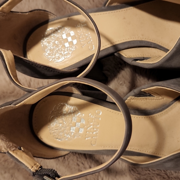 Vince Camuto Suede Heels - Picture 3 of 7